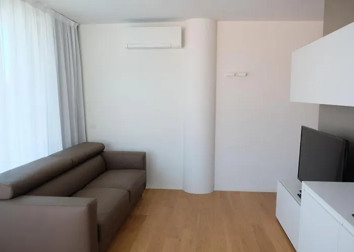 Appartement Shine 06 *