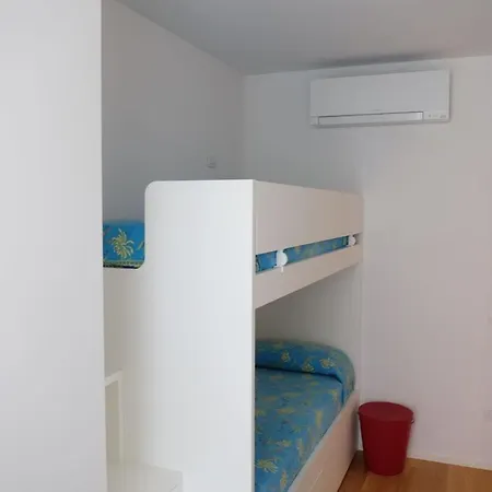 Apartment Shine 06
